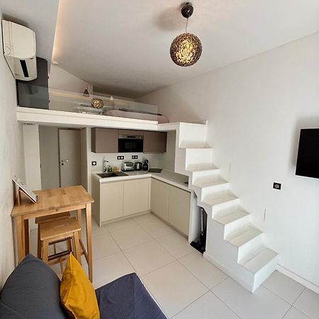 Studio A Louer Au Coeur Du Carre Dor A Nice, Rue Dalpozzo A 150 Metres Des Plages エクステリア 写真